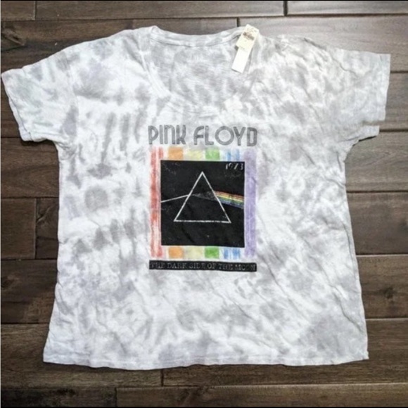 Victoria’s Secret ~1973 The Dark side of the Moon~Tee Shirt Top XS - Picture 2 of 4